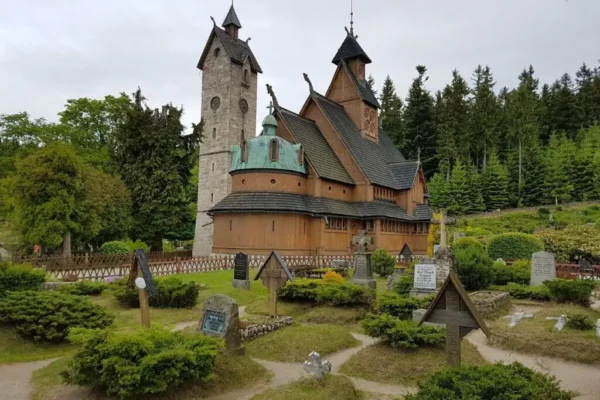 Zamek Czocha, Karpacz, Szklarska Poręba, Książ, Świdnica 3 dni (Wycieczka dla szkół)