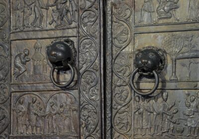 Gniezno, Biskupin 2 dni  (Wycieczki dla szkół)