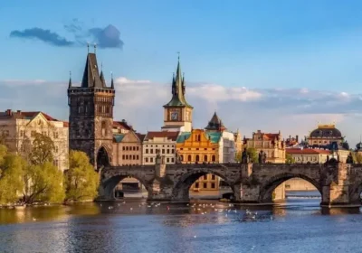 Praga, Skalne Miasto 3 dni (Wycieczka dla szkół)