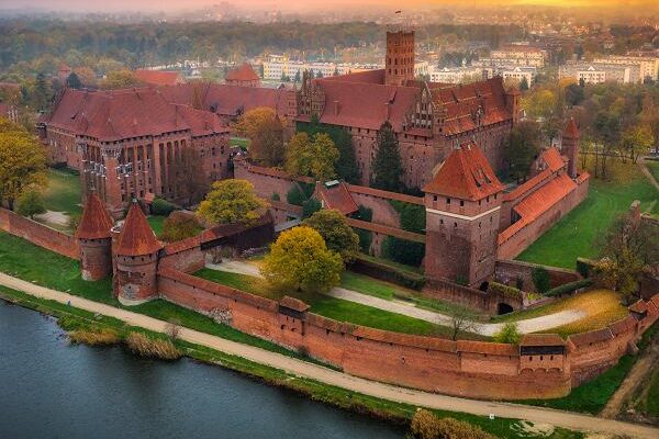 Malbork, Gdańsk, Gdynia, Sopot, Toruń 4 dni (Wycieczka dla firmy)